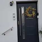 Apartamento Leinetal - Bester Schlafkomfort In Hochwertiger Hotelbettwäsche, 3 - Große Küche, Duschbad&parkplatz