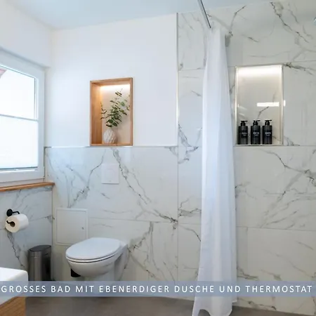 Leinetal - Bester Schlafkomfort In Hochwertiger Hotelbettwäsche, 3 - Große Küche, Duschbad&parkplatz Apartment Northeim