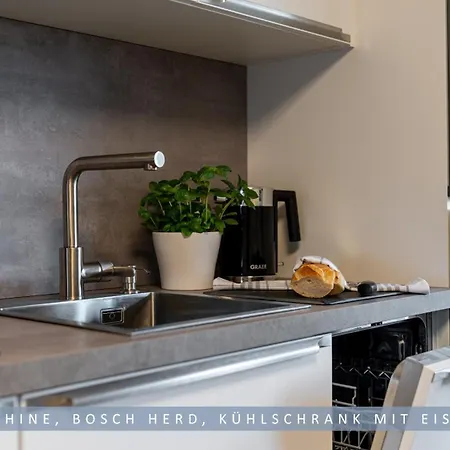 Leinetal - Bester Schlafkomfort In Hochwertiger Hotelbettwäsche, 3 - Große Küche, Duschbad&parkplatz * Northeim