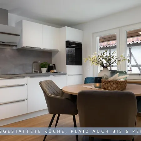 Leinetal - Bester Schlafkomfort In Hochwertiger Hotelbettwäsche, 3 - Große Küche, Duschbad&parkplatz Apartment