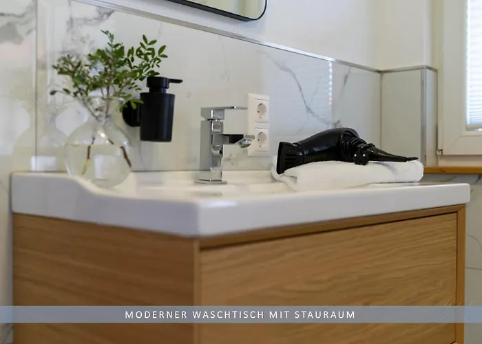 Leinetal - Bester Schlafkomfort In Hochwertiger Hotelbettwaesche, 3 - Grosse Kueche, Duschbad & Parkplatz Apartman